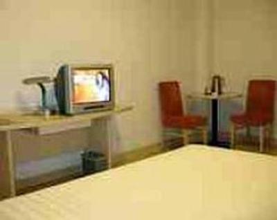 фото отеля Jinjiang Inn Ping An Street Shijiazhuang