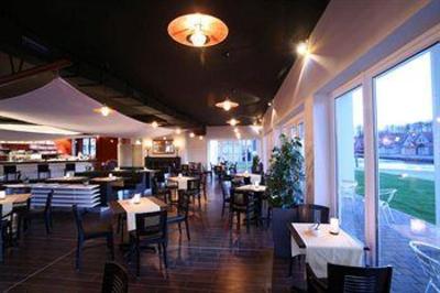 фото отеля IFA Hotel Hafendorf Rheinsberg
