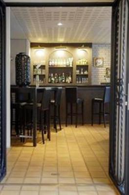 фото отеля Antipodes Resort Bourg les Valence