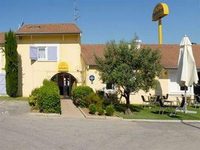 Antipodes Resort Bourg les Valence