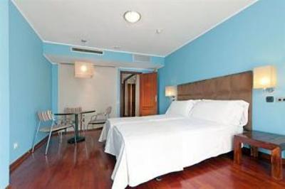 фото отеля Tryp Sofia Parquesol