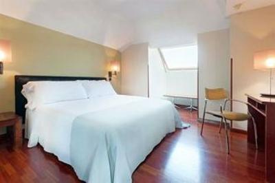 фото отеля Tryp Sofia Parquesol