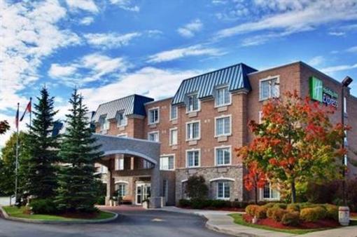 фото отеля Holiday Inn Express Whitby Oshawa