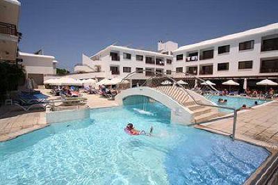 фото отеля Sofianna Hotel Apartments Paphos