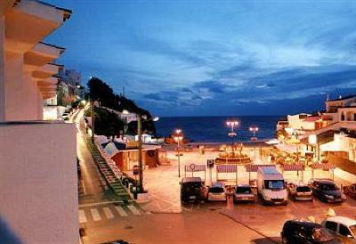 фото отеля Hotel Carvoeiro Sol