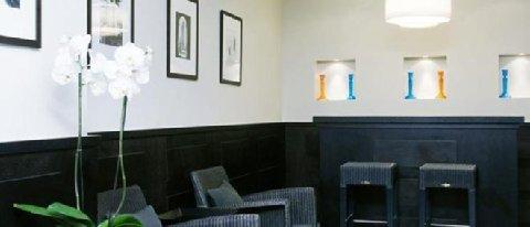 фото отеля Hotel Du Chateau Neuilly-sur-Seine