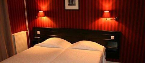 фото отеля Hotel Du Chateau Neuilly-sur-Seine