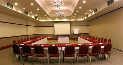 фото отеля Bourbon Curitiba Convention Hotel