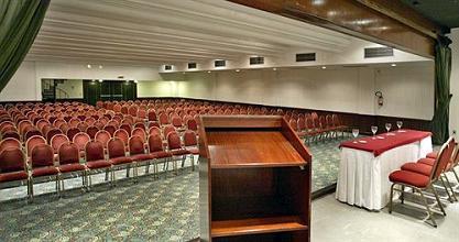 фото отеля Bourbon Curitiba Convention Hotel