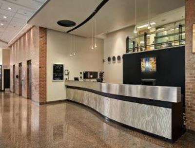 фото отеля Travelodge Montreal Centre
