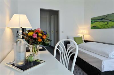 фото отеля Holland Hotel Sophienpark