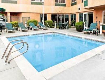 фото отеля Hawthorn Suites by Wyndham Livermore