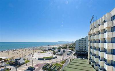 фото отеля Hotel Baltic Riccione