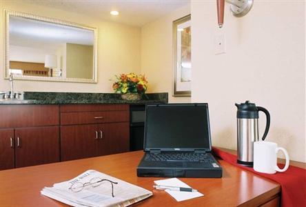 фото отеля Embassy Suites Hotel Winston-Salem