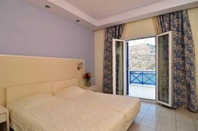 фото отеля Dolphin Bay Hotel