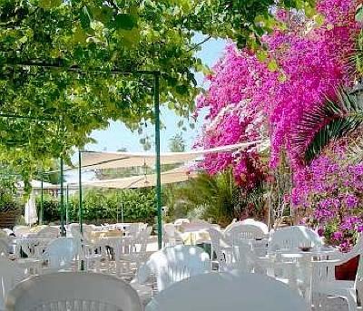 фото отеля Aparthotel Domus De Janas Sul Mare