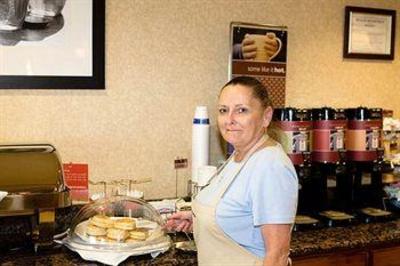 фото отеля Hampton Inn Brownwood