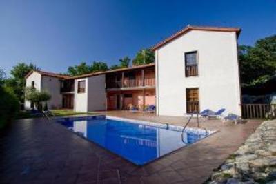 фото отеля Apartamentos Via Nova Lobios