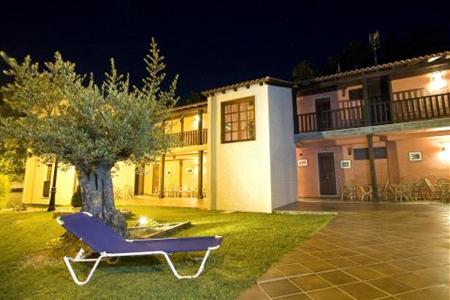 фото отеля Apartamentos Via Nova Lobios