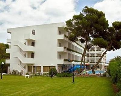 фото отеля Hotasa Sarah Hotel Santa Margalida