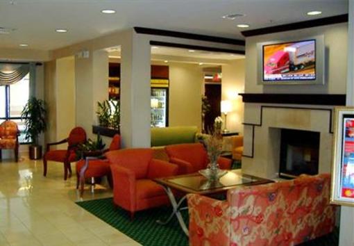 фото отеля Courtyard by Marriott Atlanta Suwanee