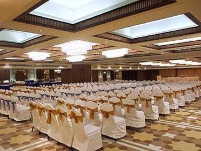фото отеля The Pride Hotel Ahmedabad