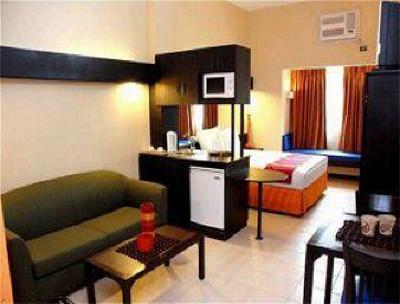 фото отеля Microtel Inn & Suites Davao