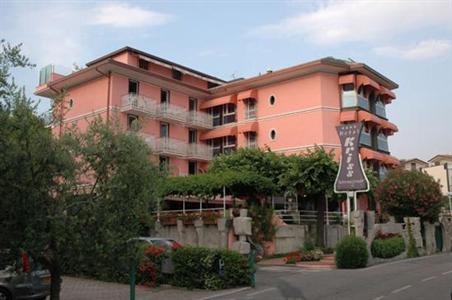 фото отеля Hotel Kriss Internazionale