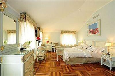 фото отеля Hotel De Paris Sanremo