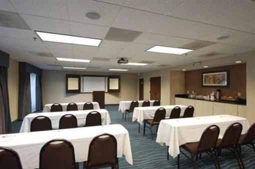 фото отеля Hampton Inn Atlanta/Stone Mountain