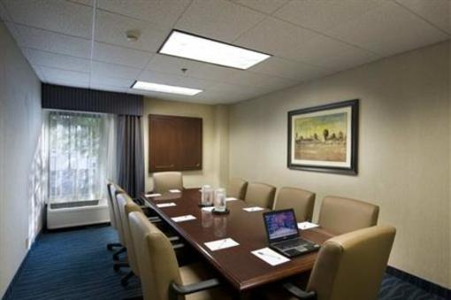 фото отеля Hampton Inn Atlanta/Stone Mountain