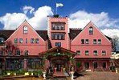 фото отеля The Lakeside Burghotel Zu Strausberg