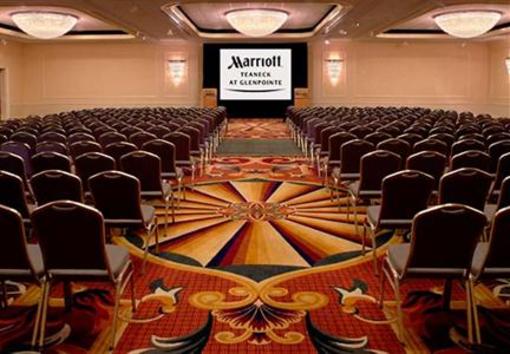 фото отеля Teaneck Marriott at Glenpointe