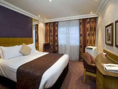 фото отеля Ramada Hemel Hempstead / St Albans