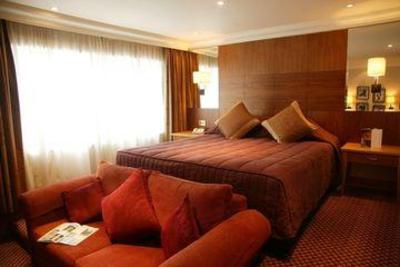 фото отеля Ramada Hemel Hempstead / St Albans