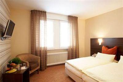 фото отеля Flair Hotel Zum Baeren Rudesheim am Rhein