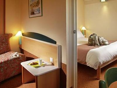 фото отеля Ibis Lyon Nord Dardilly