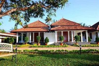 фото отеля Triveny River Palace Champakulam