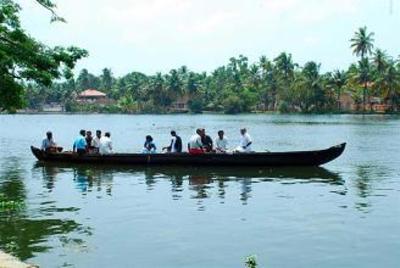 фото отеля Triveny River Palace Champakulam