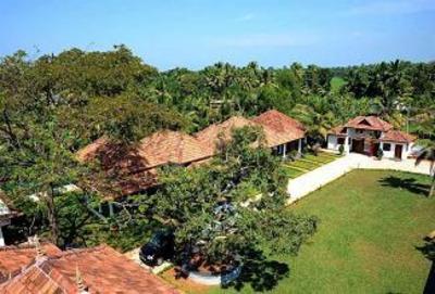 фото отеля Triveny River Palace Champakulam