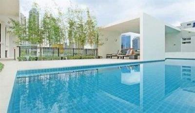 фото отеля Seda Bonifacio Global City