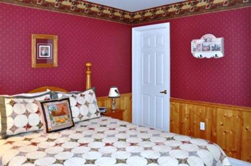 фото отеля Riverwood Bed & Breakfast Belwood