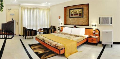 фото отеля Radhika Beach Resort