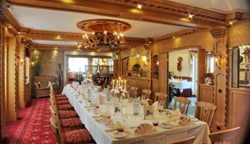 фото отеля Feste Neustadt Hotel Restaurant