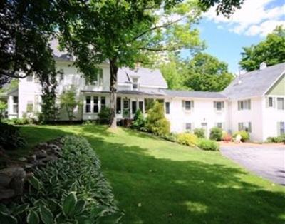 фото отеля White Cedar Inn Bed and Breakfast