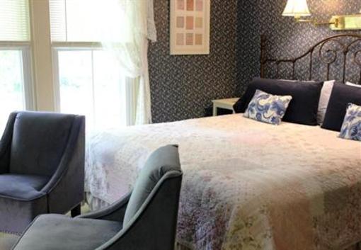 фото отеля White Cedar Inn Bed and Breakfast