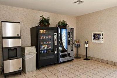 фото отеля BEST WESTERN Club House Inn & Suites