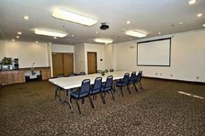 фото отеля BEST WESTERN Club House Inn & Suites