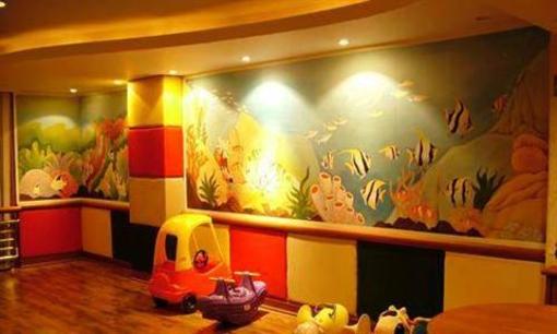 фото отеля Merlin Beach Resort