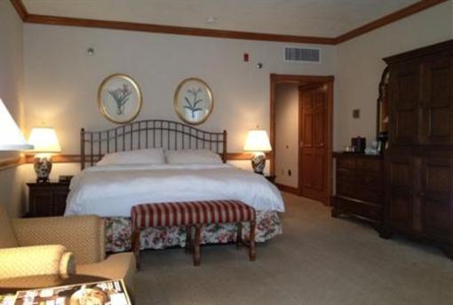 фото отеля Stonehedge Inn